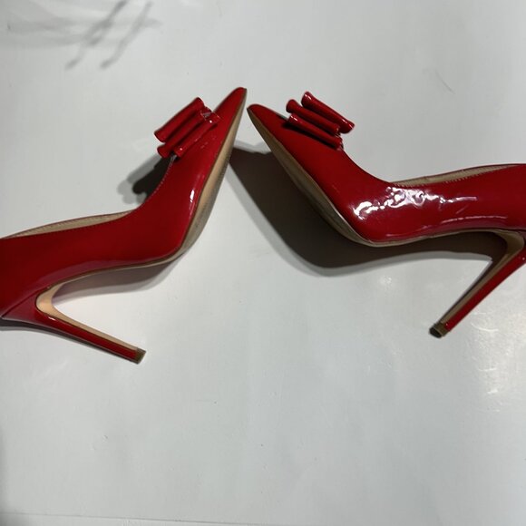 Olivia Ferguson Women Red Pump Heels - Picture 5 of 7